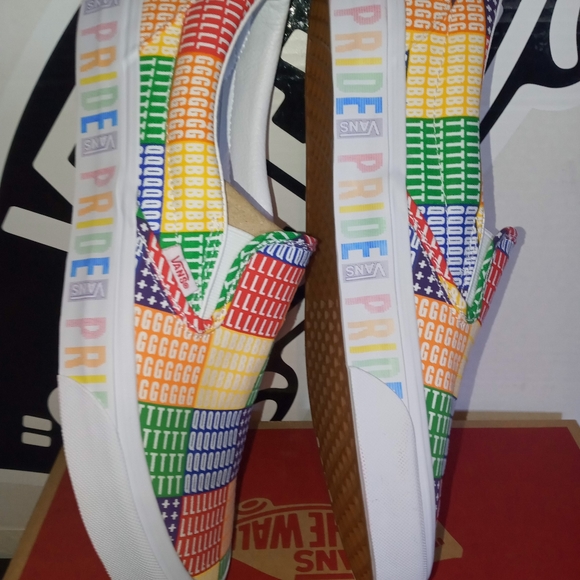 Vans Classic Slip On Pride Multiple Sizes - Picture 5 of 11